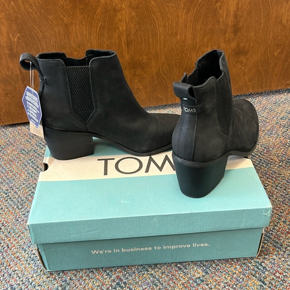 Toms Booties - Picture 1 of 11